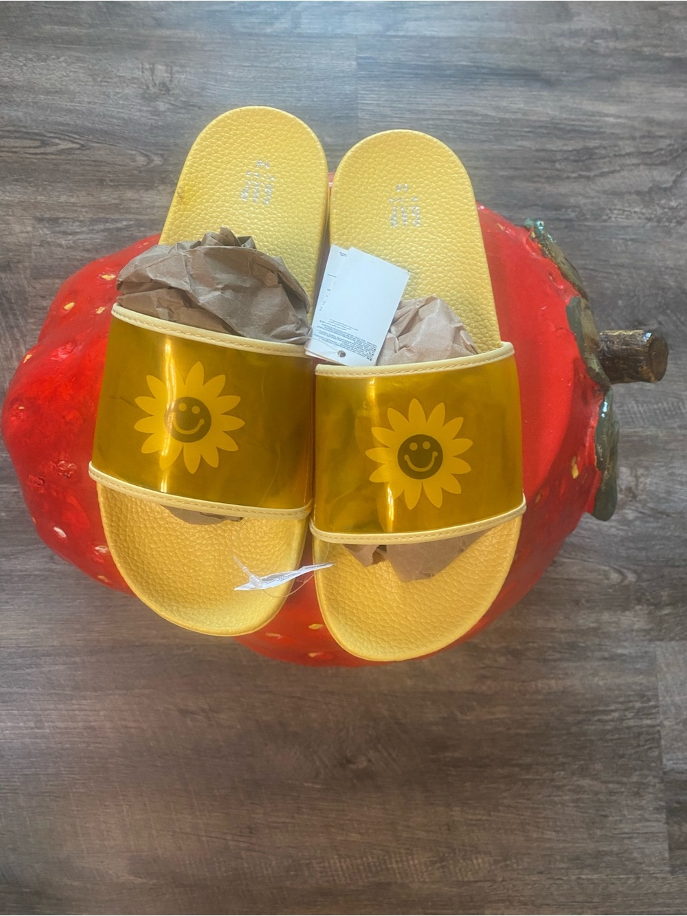 NWT GAP Sunflower Slide Sandals FLAWED